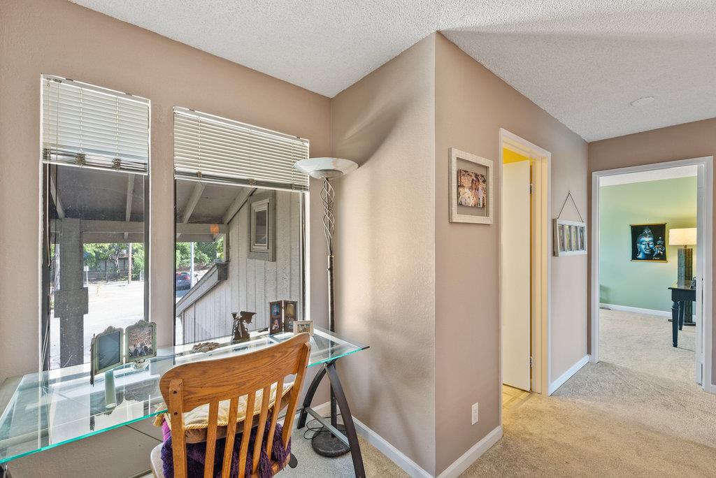 Detail Gallery Image 13 of 31 For 1112 Holmes Way, Hayward,  CA 94541 - 2 Beds | 2/1 Baths