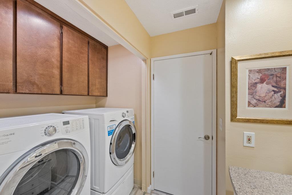 Detail Gallery Image 19 of 31 For 1112 Holmes Way, Hayward,  CA 94541 - 2 Beds | 2/1 Baths