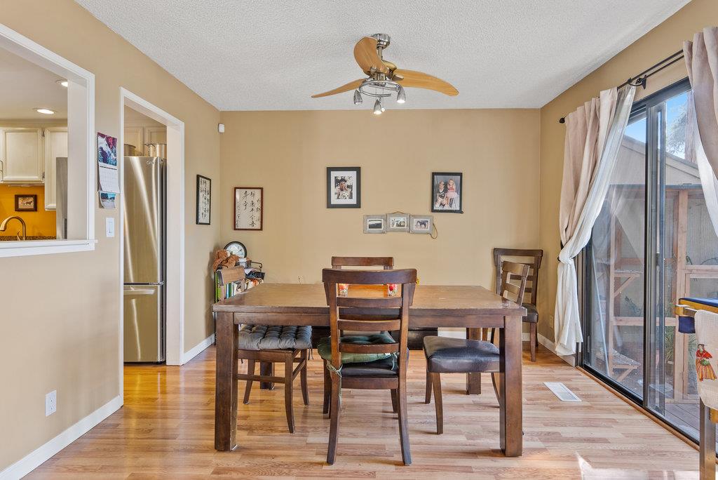 Detail Gallery Image 7 of 31 For 1112 Holmes Way, Hayward,  CA 94541 - 2 Beds | 2/1 Baths