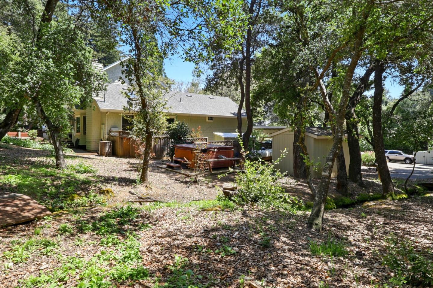 Detail Gallery Image 64 of 70 For 20 Grainger Ln, Santa Cruz,  CA 95060 - 4 Beds | 3 Baths