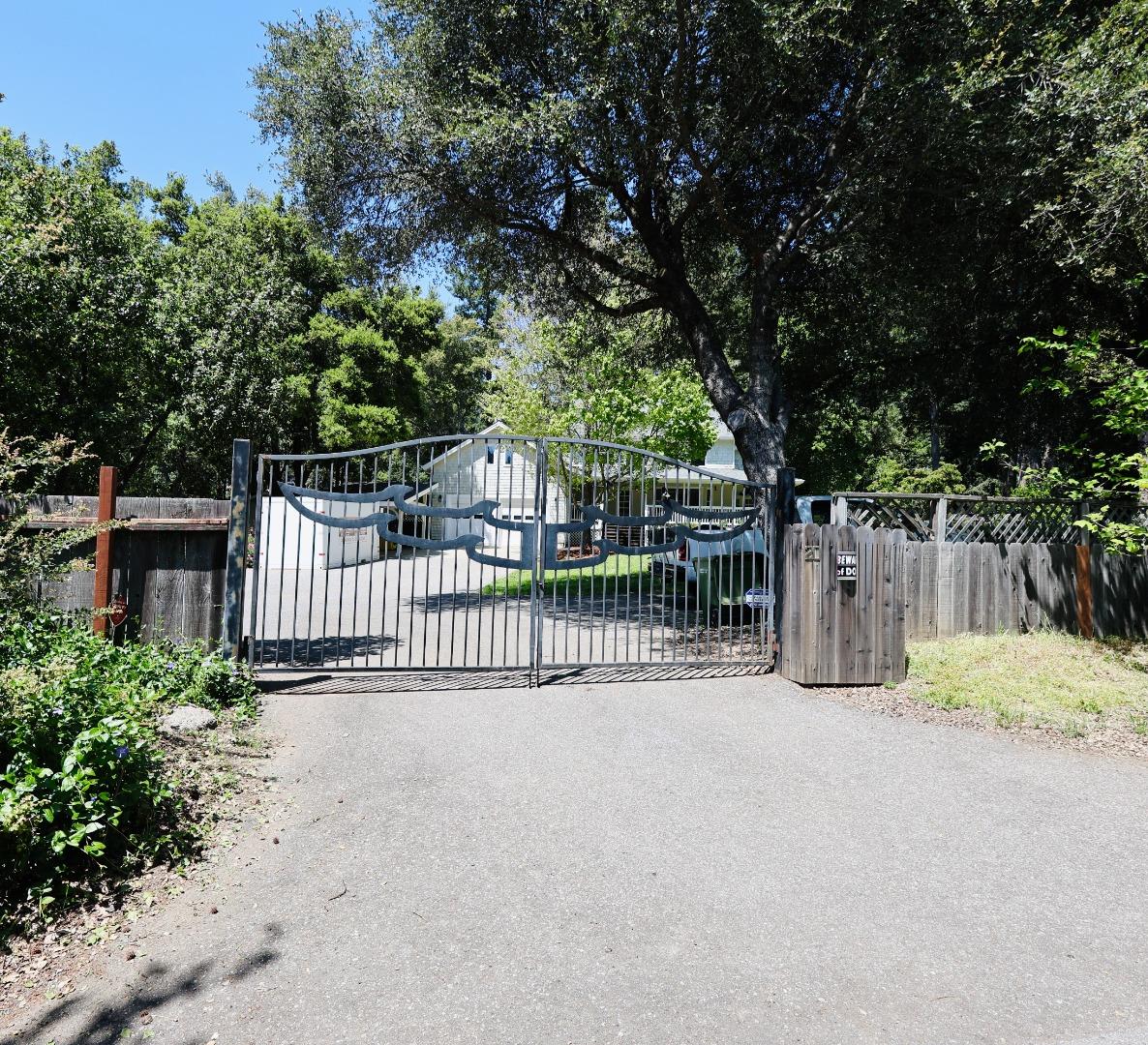 Detail Gallery Image 70 of 70 For 20 Grainger Ln, Santa Cruz,  CA 95060 - 4 Beds | 3 Baths