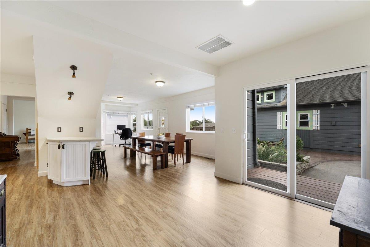Detail Gallery Image 12 of 50 For 334 Park Way, Santa Cruz,  CA 95062 - 5 Beds | 3 Baths