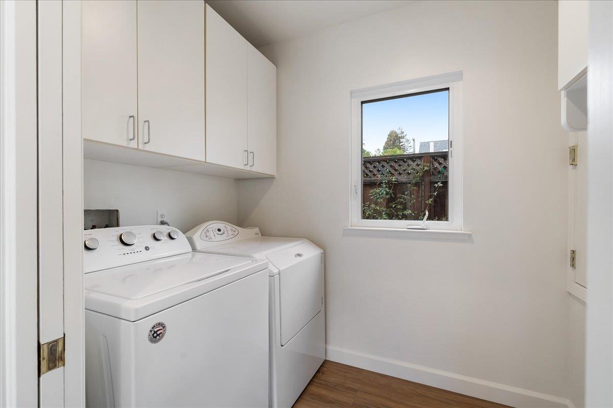 Detail Gallery Image 13 of 50 For 334 Park Way, Santa Cruz,  CA 95062 - 5 Beds | 3 Baths