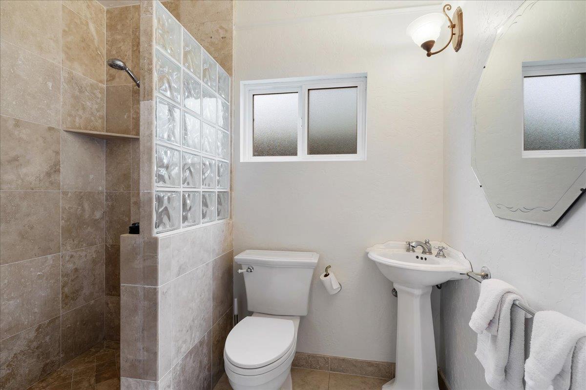 Detail Gallery Image 19 of 50 For 334 Park Way, Santa Cruz,  CA 95062 - 5 Beds | 3 Baths