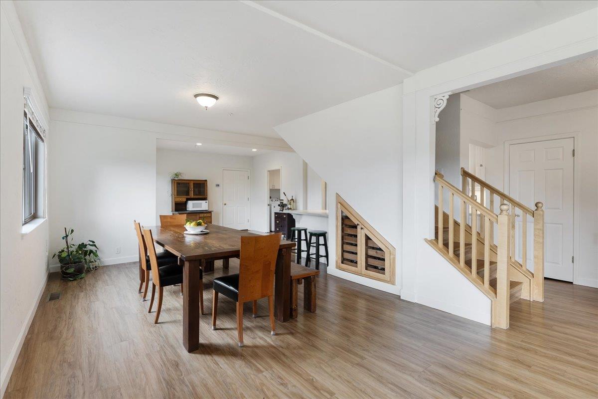 Detail Gallery Image 2 of 50 For 334 Park Way, Santa Cruz,  CA 95062 - 5 Beds | 3 Baths