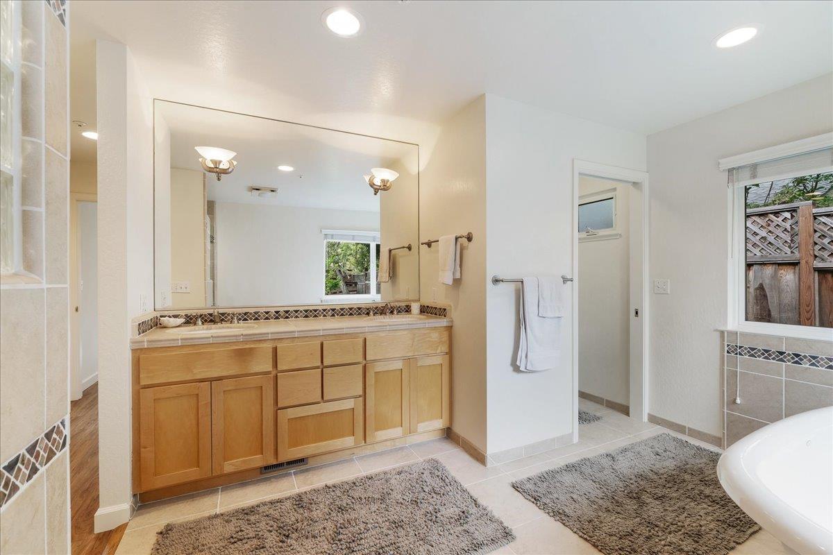 Detail Gallery Image 23 of 50 For 334 Park Way, Santa Cruz,  CA 95062 - 5 Beds | 3 Baths