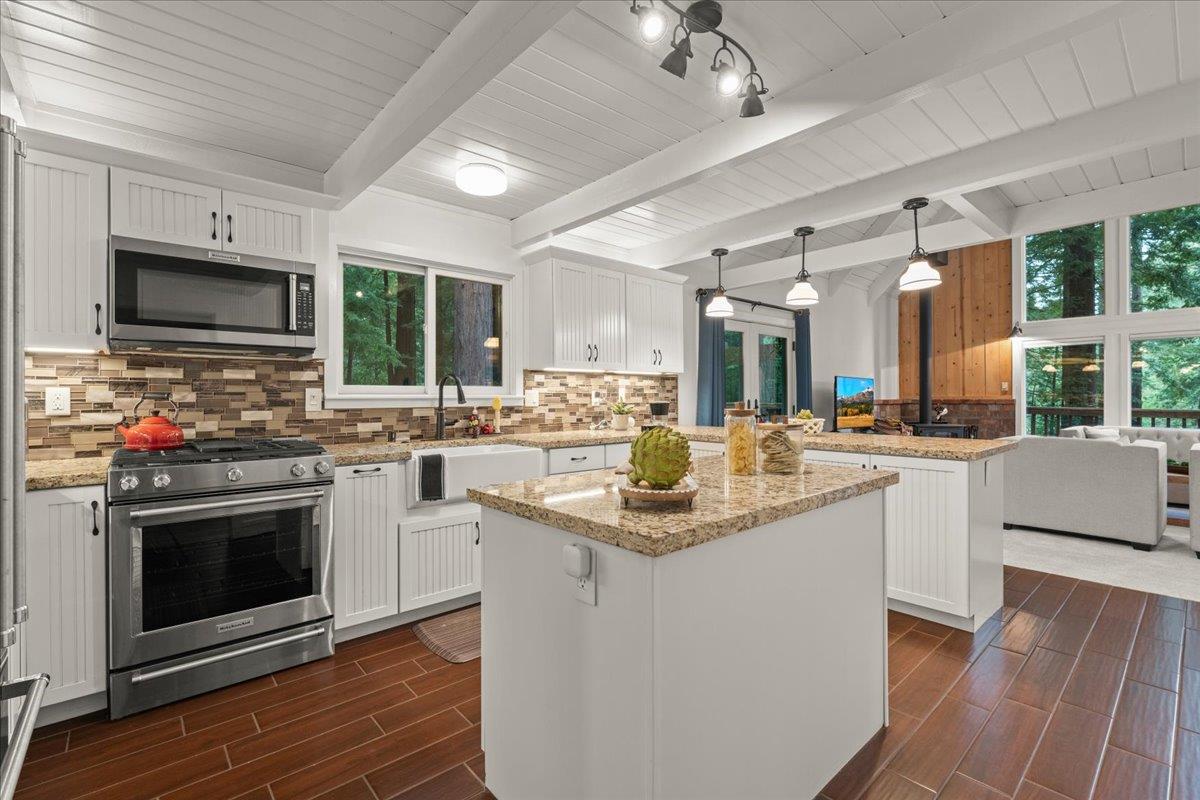 Detail Gallery Image 16 of 35 For 24760 Highland Way, Los Gatos,  CA 95033 - 3 Beds | 2 Baths