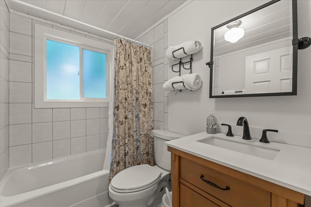 Detail Gallery Image 20 of 35 For 24760 Highland Way, Los Gatos,  CA 95033 - 3 Beds | 2 Baths