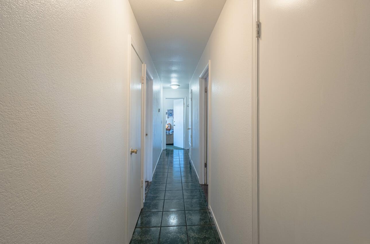 Detail Gallery Image 12 of 27 For 111 Keats Ave, King City,  CA 93930 - 4 Beds | 2 Baths