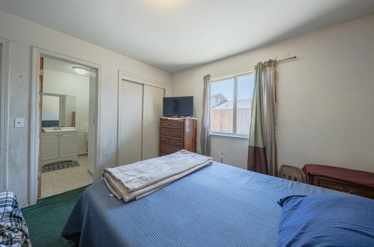 Detail Gallery Image 14 of 27 For 111 Keats Ave, King City,  CA 93930 - 4 Beds | 2 Baths