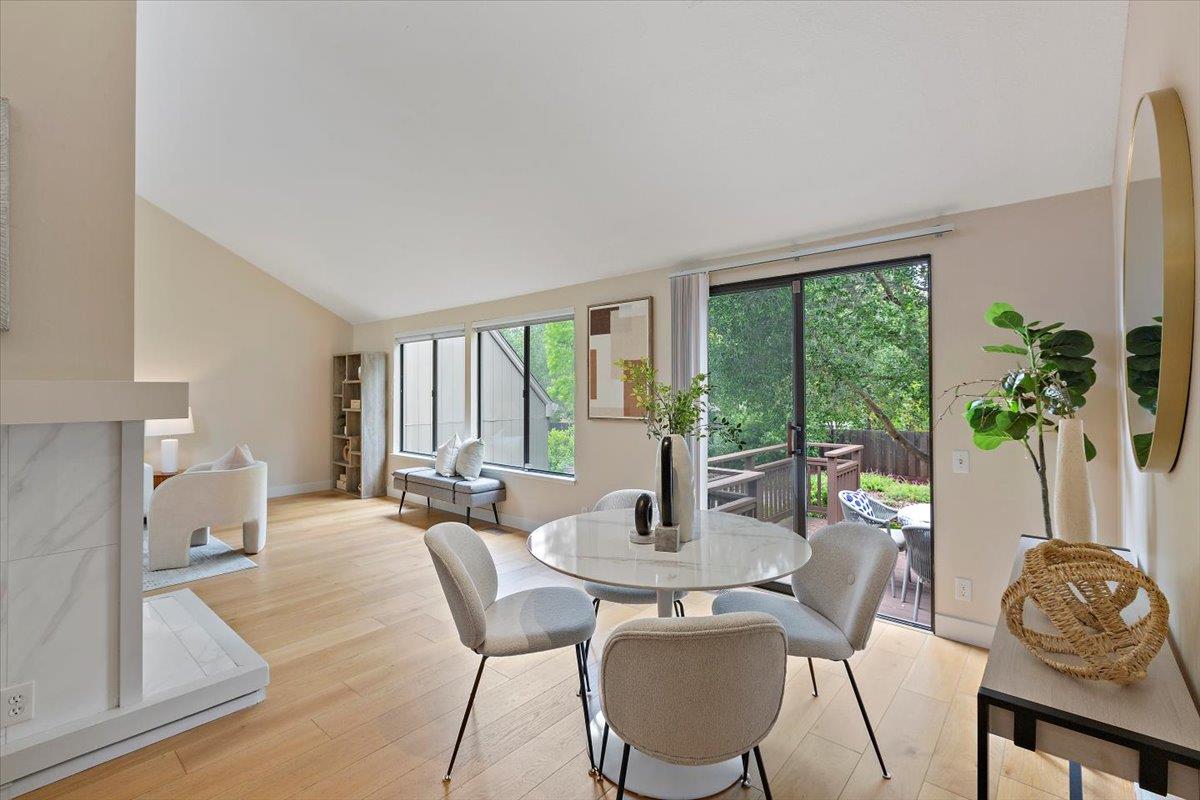 Detail Gallery Image 12 of 47 For 4 Farm Rd, Los Altos,  CA 94024 - 3 Beds | 2 Baths