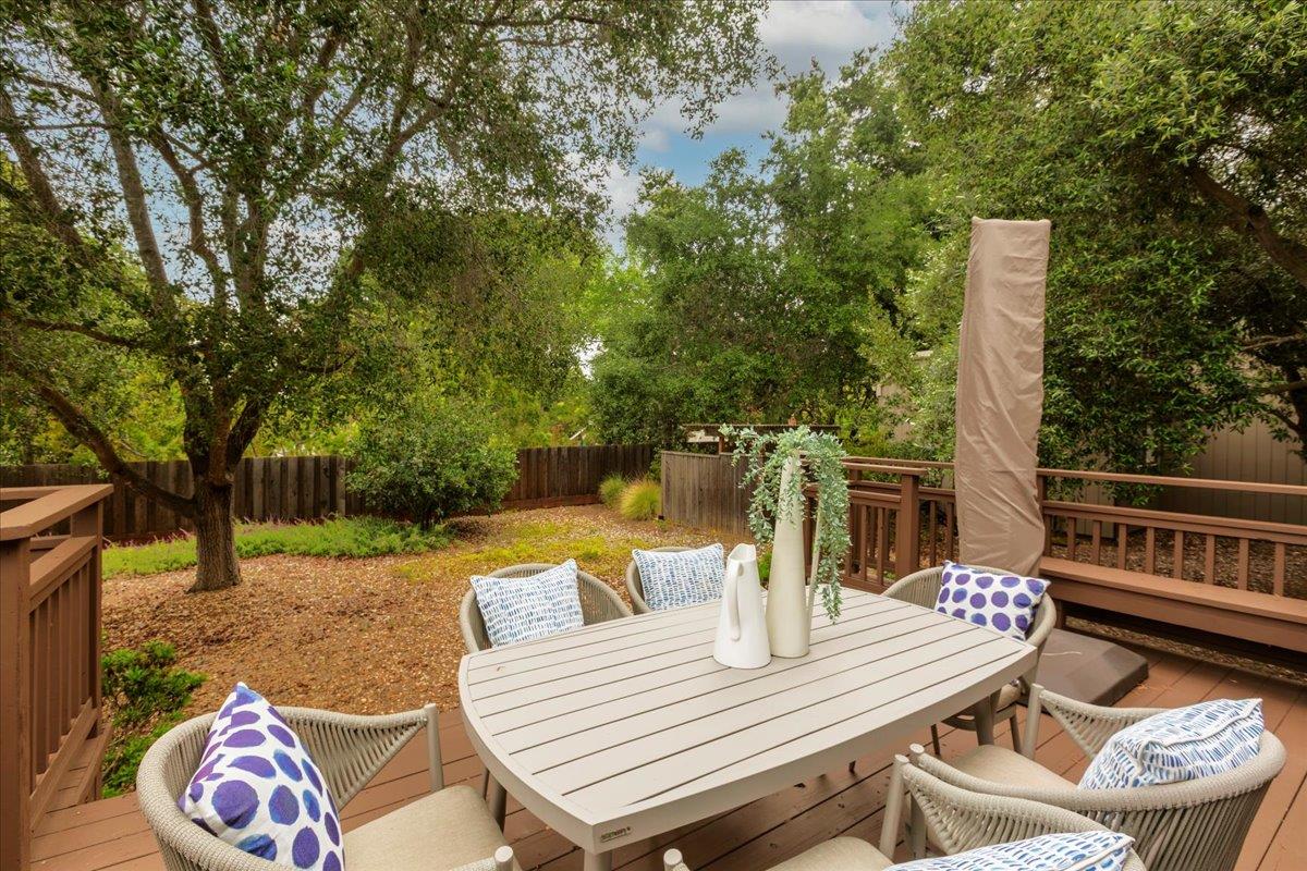 Detail Gallery Image 29 of 47 For 4 Farm Rd, Los Altos,  CA 94024 - 3 Beds | 2 Baths