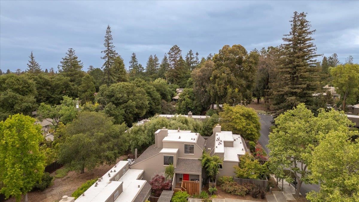Detail Gallery Image 40 of 47 For 4 Farm Rd, Los Altos,  CA 94024 - 3 Beds | 2 Baths