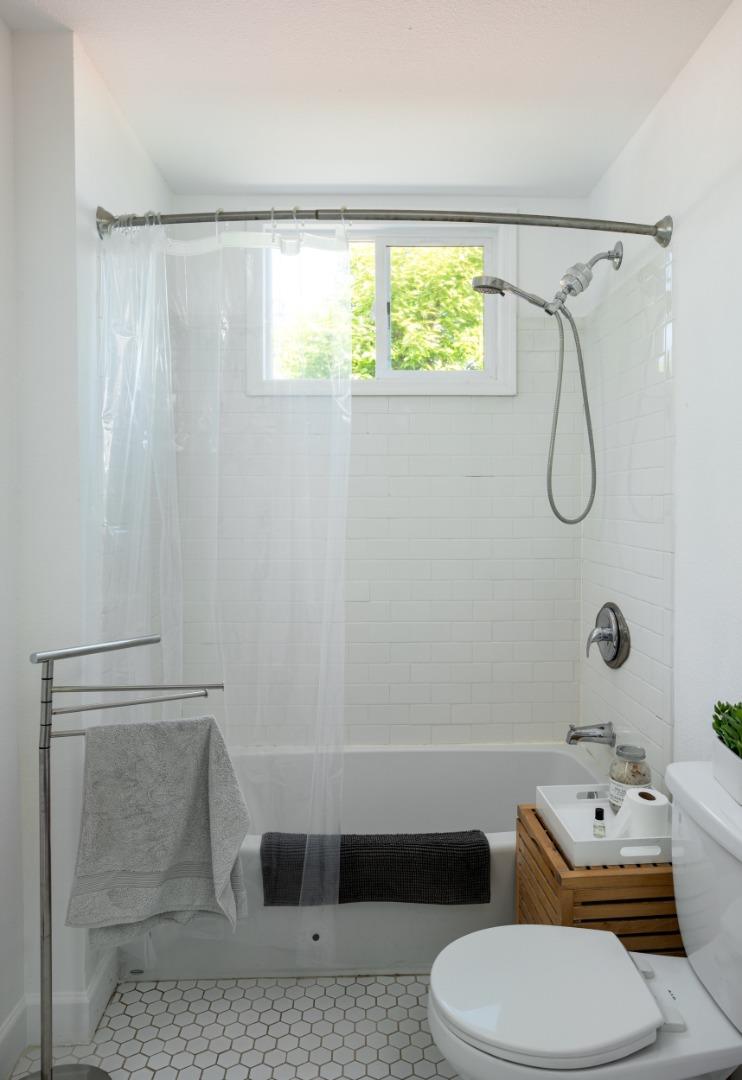 Detail Gallery Image 16 of 43 For 2336 Palo Verde Ave, East Palo Alto,  CA 94303 - 3 Beds | 1 Baths