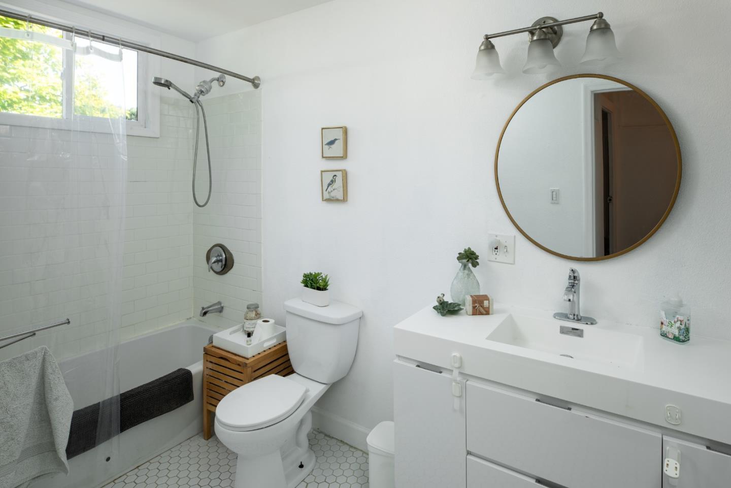 Detail Gallery Image 17 of 43 For 2336 Palo Verde Ave, East Palo Alto,  CA 94303 - 3 Beds | 1 Baths