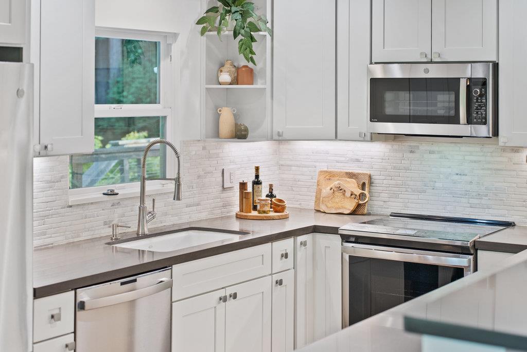 Detail Gallery Image 16 of 61 For 3182 Old San Jose Rd, Soquel,  CA 95073 - 3 Beds | 2 Baths