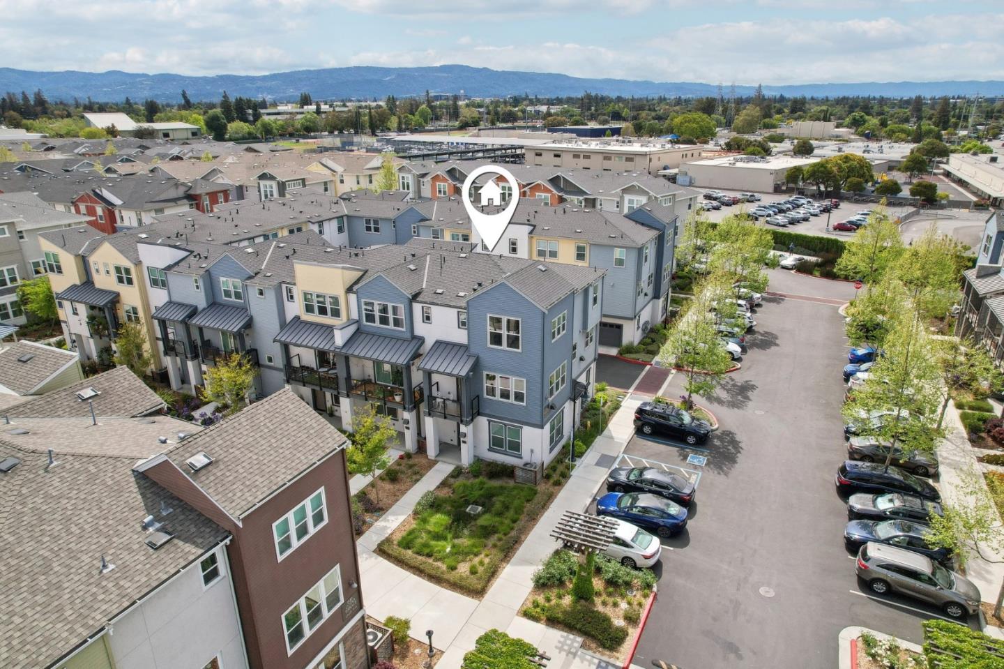 Detail Gallery Image 26 of 31 For 814 Cotati Ter #1,  Sunnyvale,  CA 94085 - 4 Beds | 3/1 Baths