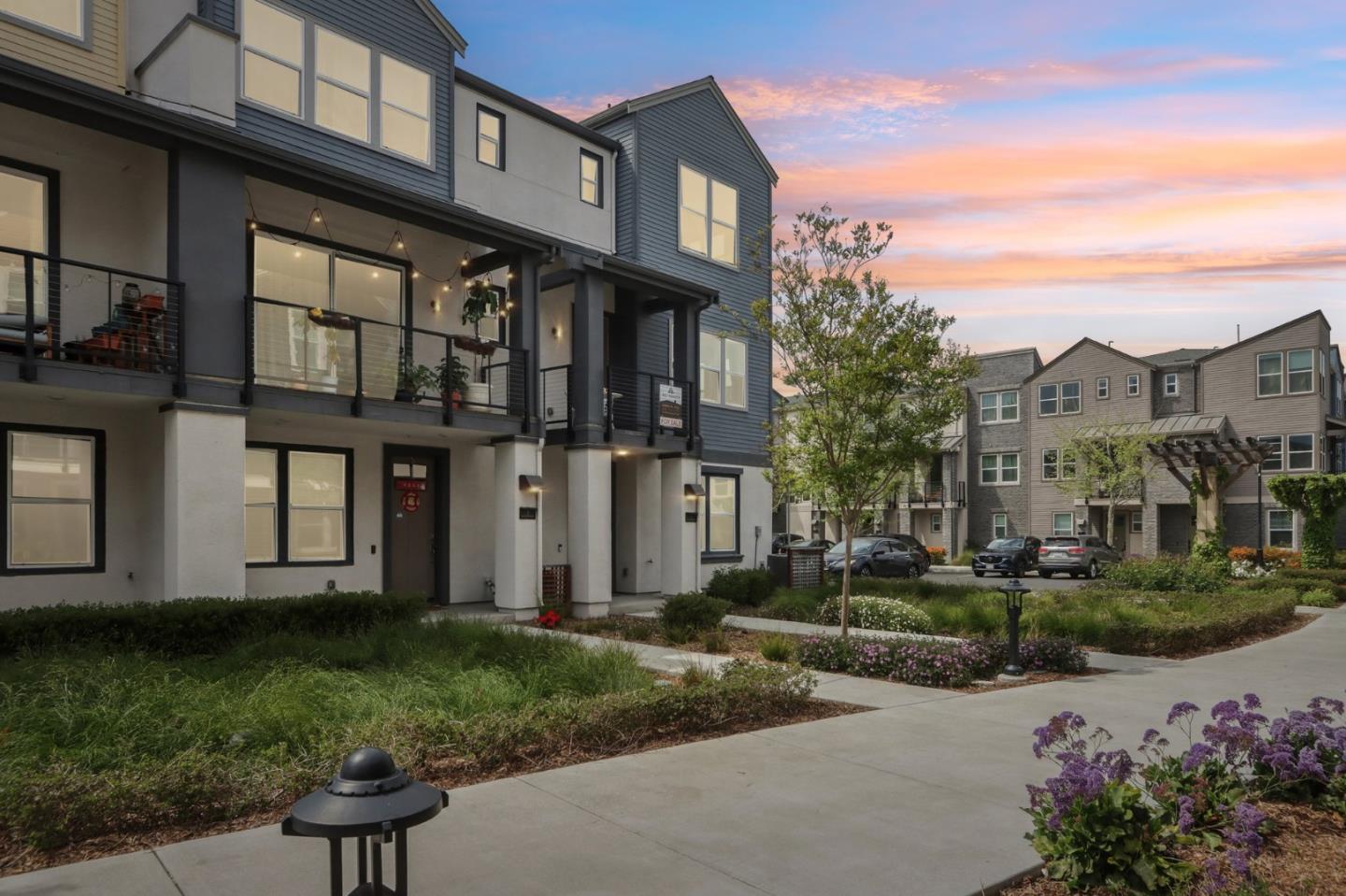 Detail Gallery Image 30 of 31 For 814 Cotati Ter #1,  Sunnyvale,  CA 94085 - 4 Beds | 3/1 Baths