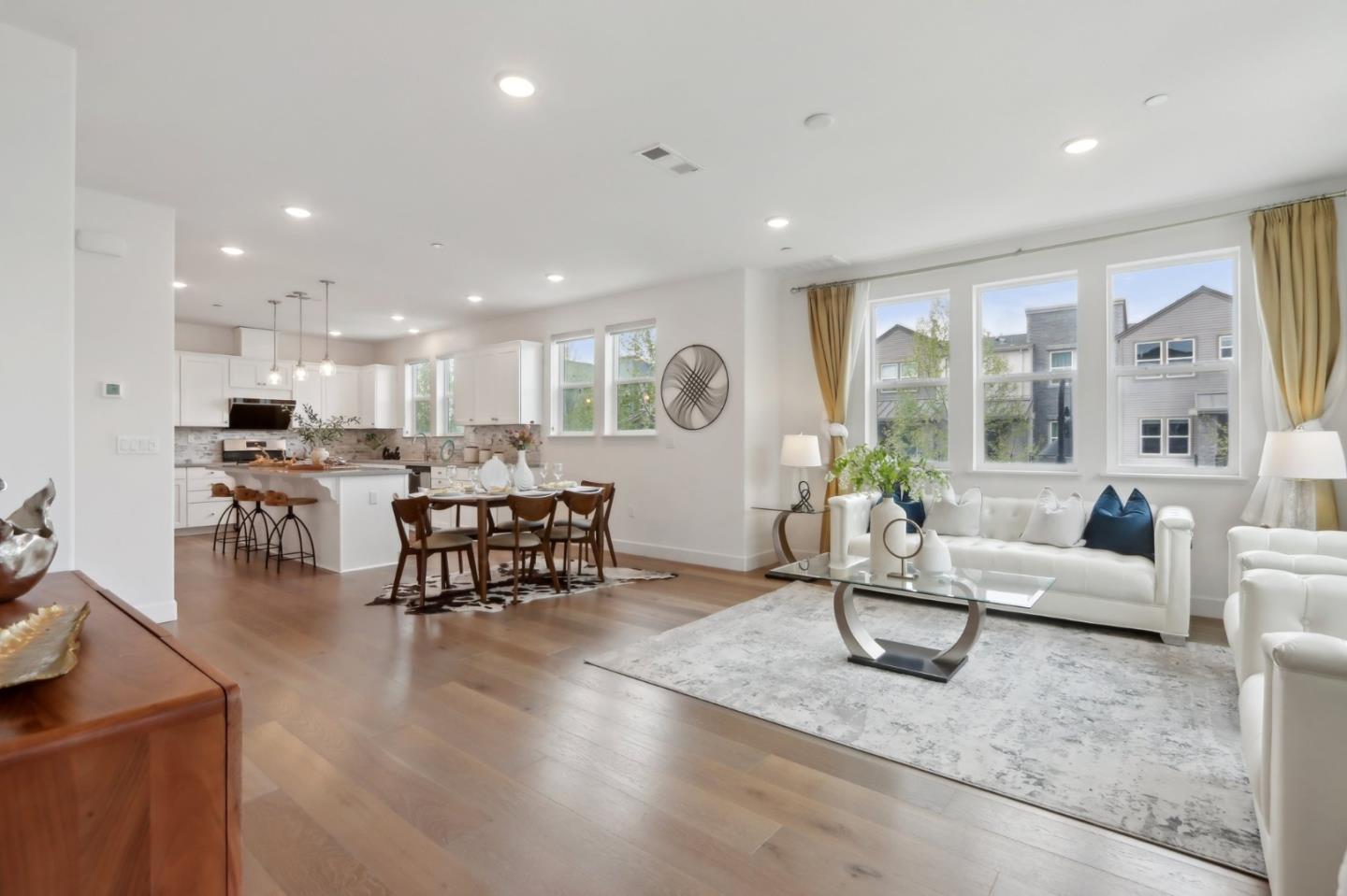 Detail Gallery Image 6 of 31 For 814 Cotati Ter #1,  Sunnyvale,  CA 94085 - 4 Beds | 3/1 Baths