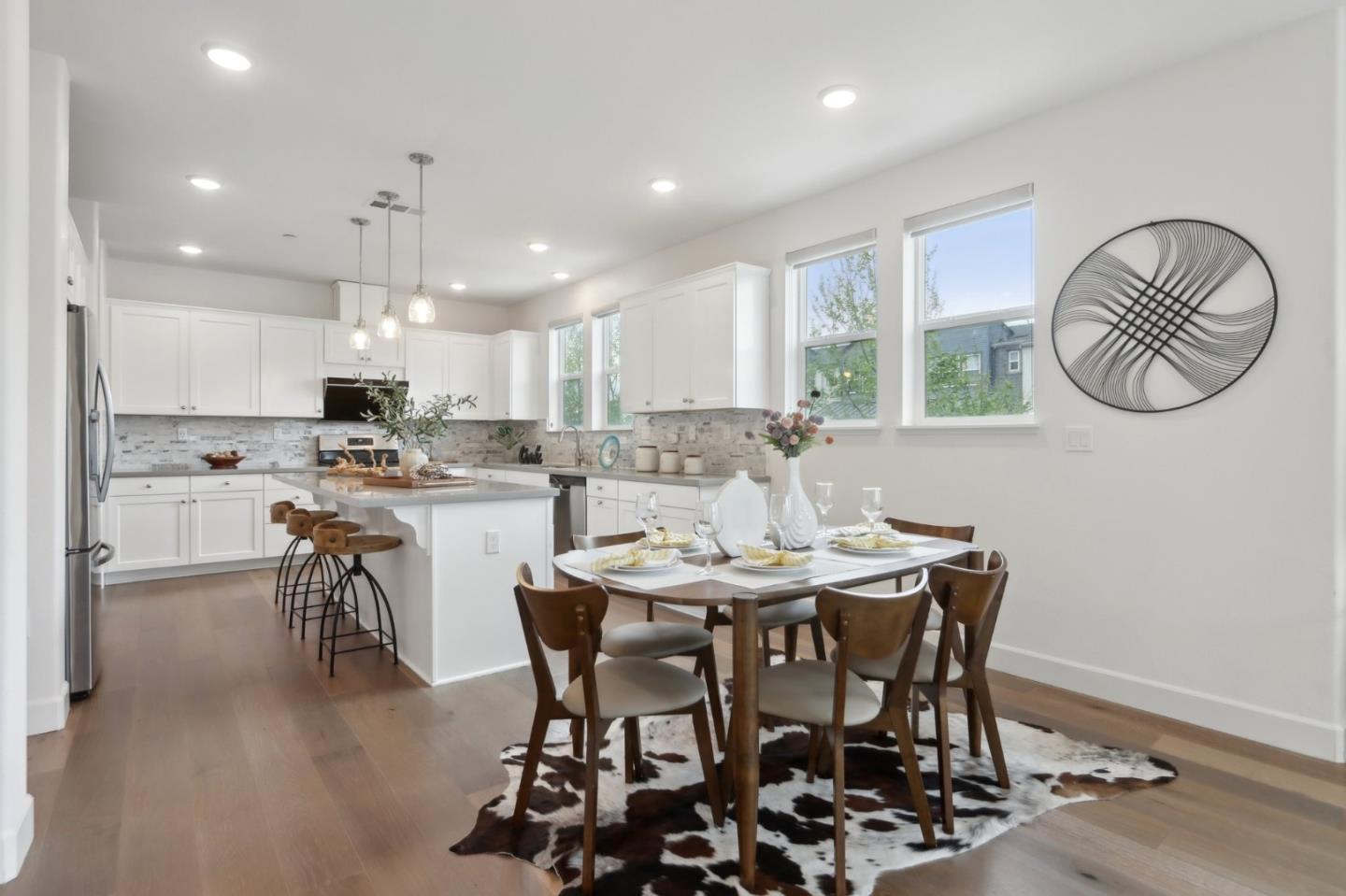 Detail Gallery Image 8 of 31 For 814 Cotati Ter #1,  Sunnyvale,  CA 94085 - 4 Beds | 3/1 Baths