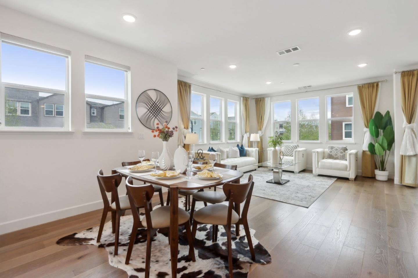 Detail Gallery Image 9 of 31 For 814 Cotati Ter #1,  Sunnyvale,  CA 94085 - 4 Beds | 3/1 Baths