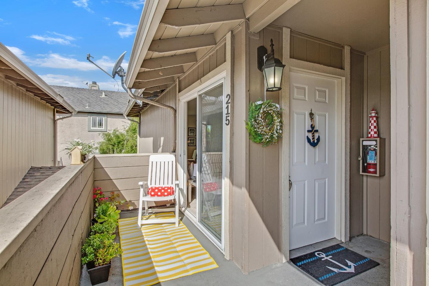 Detail Gallery Image 1 of 25 For 4970 Cherry Ave #215,  San Jose,  CA 95118 - 1 Beds | 1 Baths