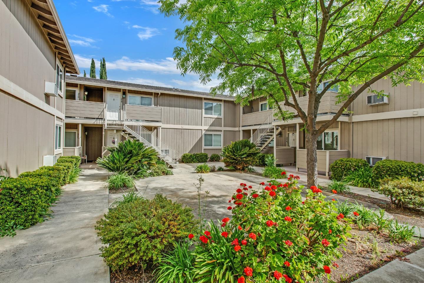 Detail Gallery Image 21 of 25 For 4970 Cherry Ave #215,  San Jose,  CA 95118 - 1 Beds | 1 Baths