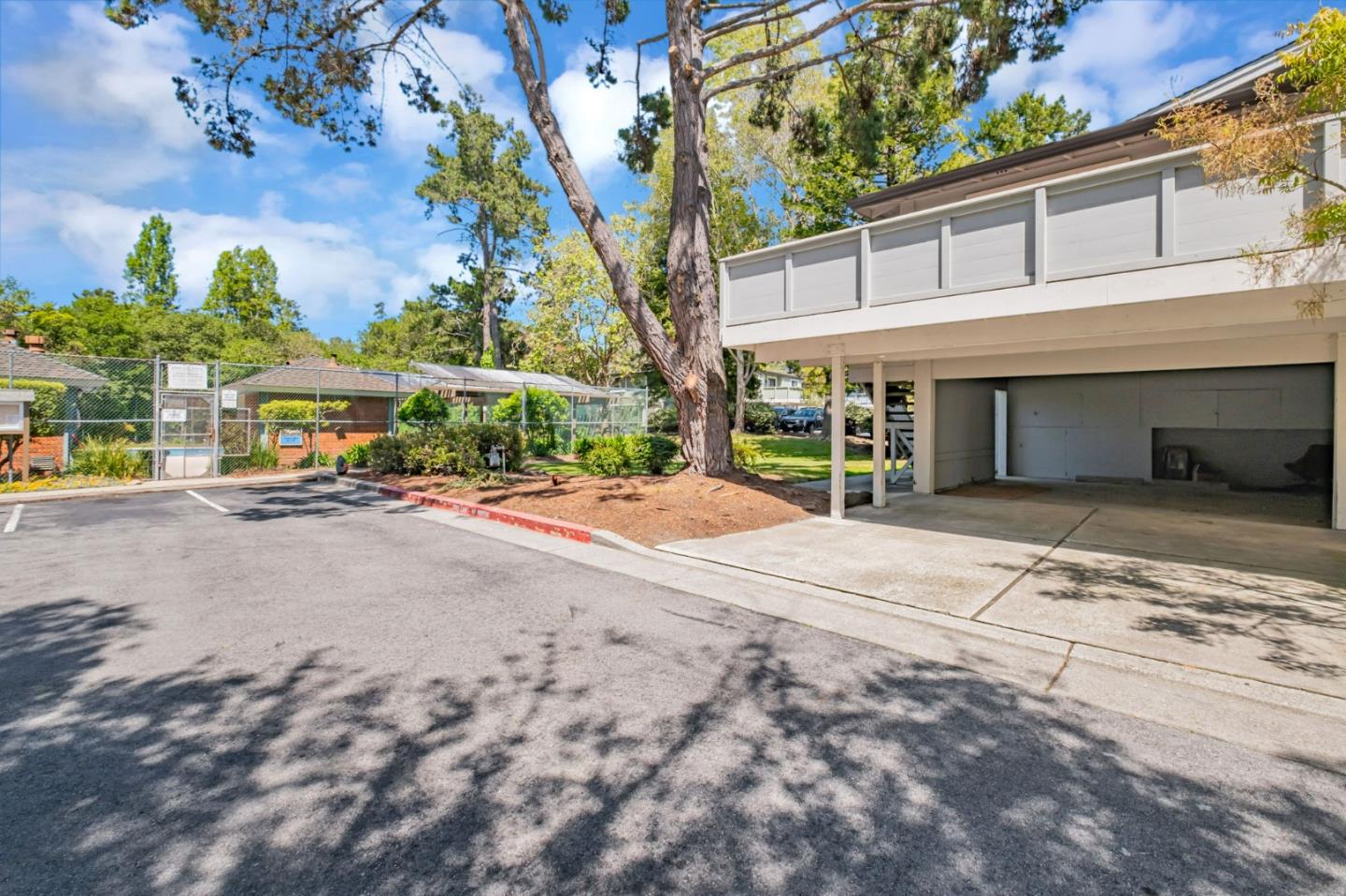 Detail Gallery Image 2 of 31 For 1118 Callas Ln #2,  Capitola,  CA 95010 - 3 Beds | 1/1 Baths