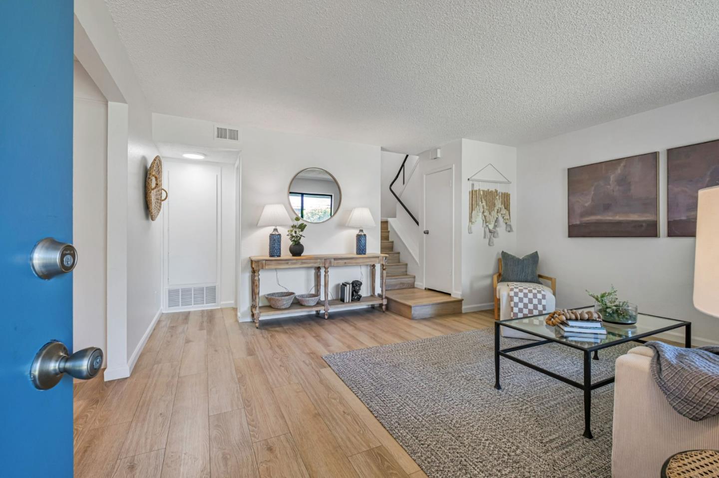 Detail Gallery Image 3 of 31 For 1118 Callas Ln #2,  Capitola,  CA 95010 - 3 Beds | 1/1 Baths