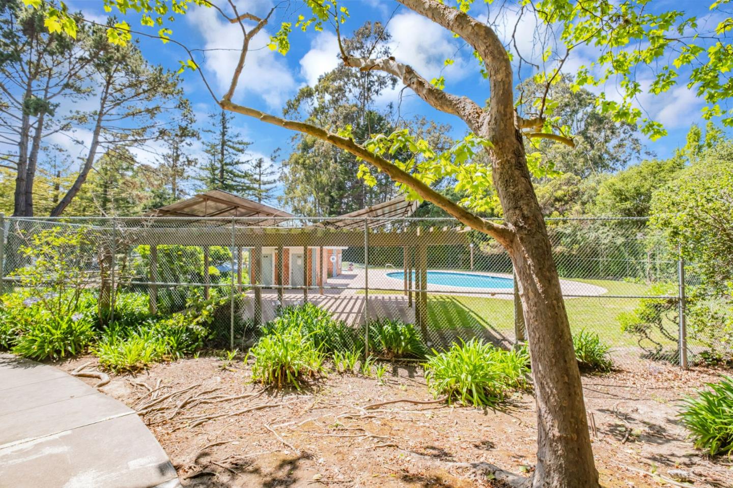 Detail Gallery Image 30 of 31 For 1118 Callas Ln #2,  Capitola,  CA 95010 - 3 Beds | 1/1 Baths