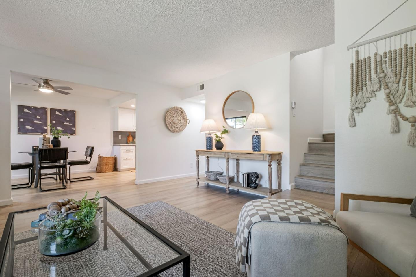 Detail Gallery Image 7 of 31 For 1118 Callas Ln #2,  Capitola,  CA 95010 - 3 Beds | 1/1 Baths