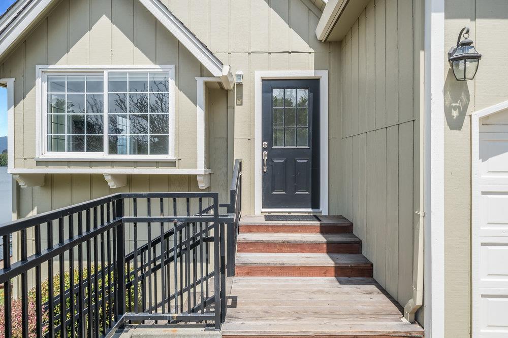 Detail Gallery Image 4 of 50 For 31 Cutter Dr, Watsonville,  CA 95076 - 3 Beds | 3/1 Baths