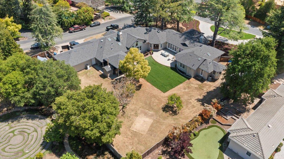 Detail Gallery Image 4 of 50 For 18843 Montewood Ct, Saratoga,  CA 95070 - 6 Beds | 4/1 Baths