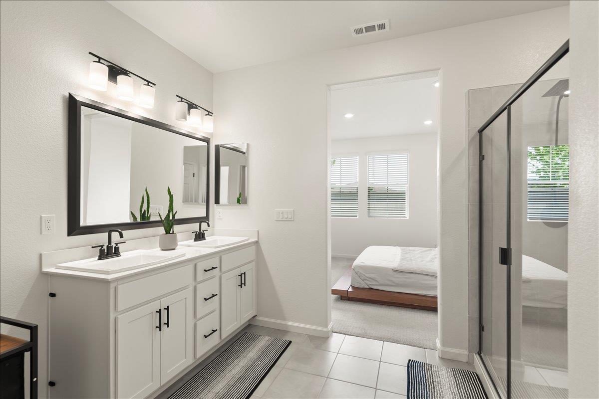 Detail Gallery Image 25 of 39 For 829 Crow Creek Cir, Galt,  CA 95632 - 3 Beds | 2 Baths