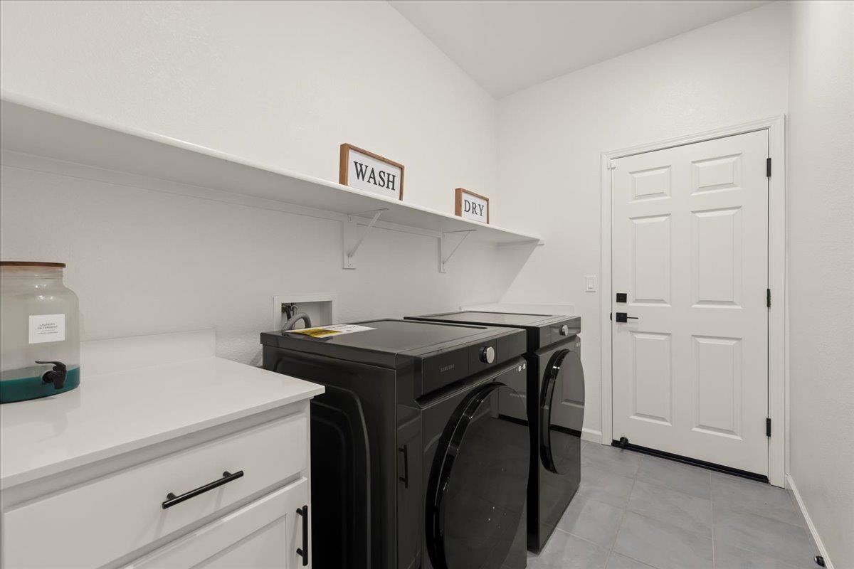Detail Gallery Image 38 of 39 For 829 Crow Creek Cir, Galt,  CA 95632 - 3 Beds | 2 Baths