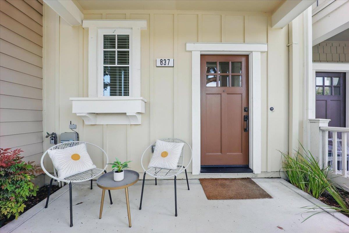 Detail Gallery Image 2 of 37 For 837 Sierra Vista Ave, Mountain View,  CA 94043 - 3 Beds | 3 Baths