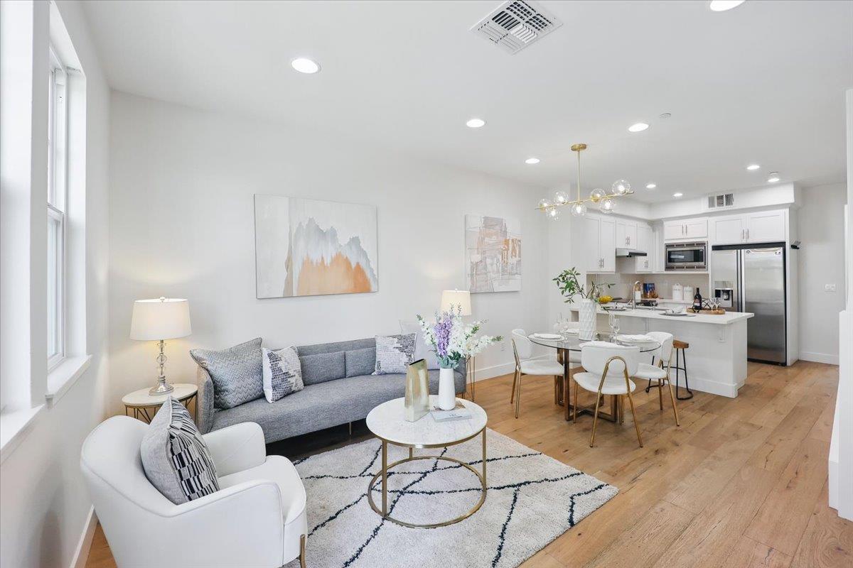 Detail Gallery Image 3 of 37 For 837 Sierra Vista Ave, Mountain View,  CA 94043 - 3 Beds | 3 Baths