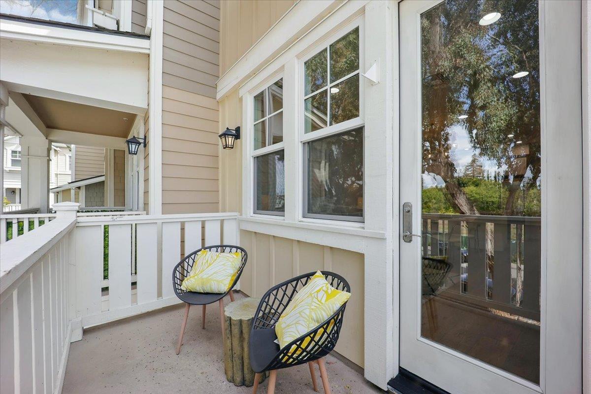 Detail Gallery Image 9 of 37 For 837 Sierra Vista Ave, Mountain View,  CA 94043 - 3 Beds | 3 Baths