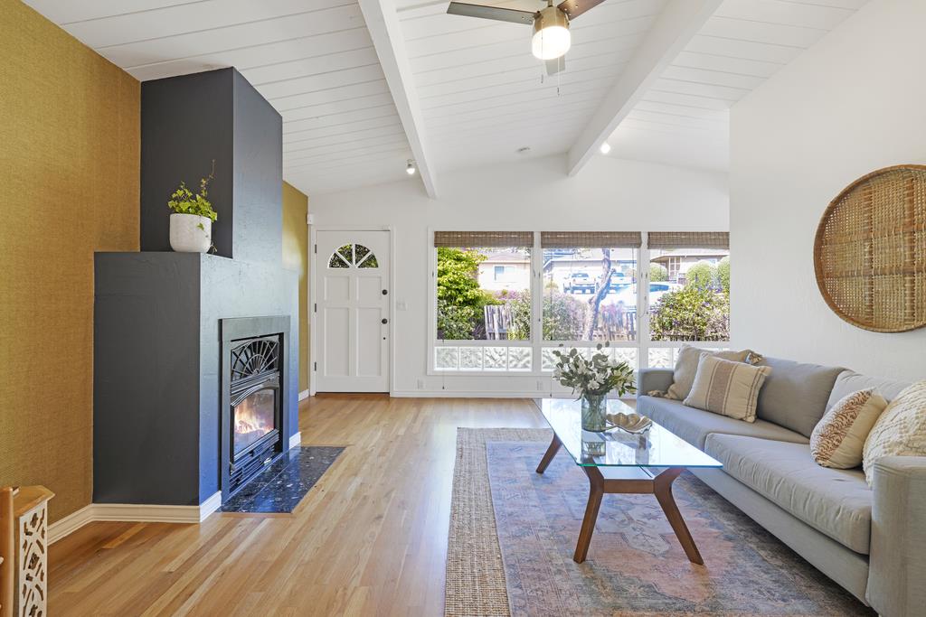 Detail Gallery Image 15 of 34 For 420 Clubhouse Dr, Aptos,  CA 95003 - 2 Beds | 1 Baths