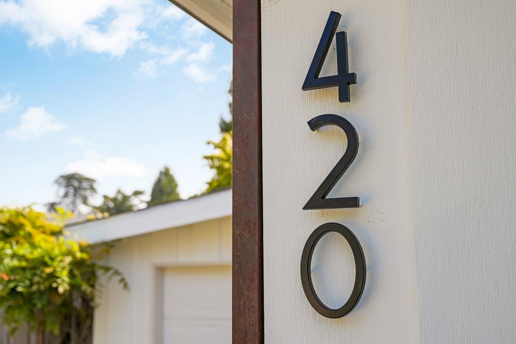 Detail Gallery Image 3 of 34 For 420 Clubhouse Dr, Aptos,  CA 95003 - 2 Beds | 1 Baths