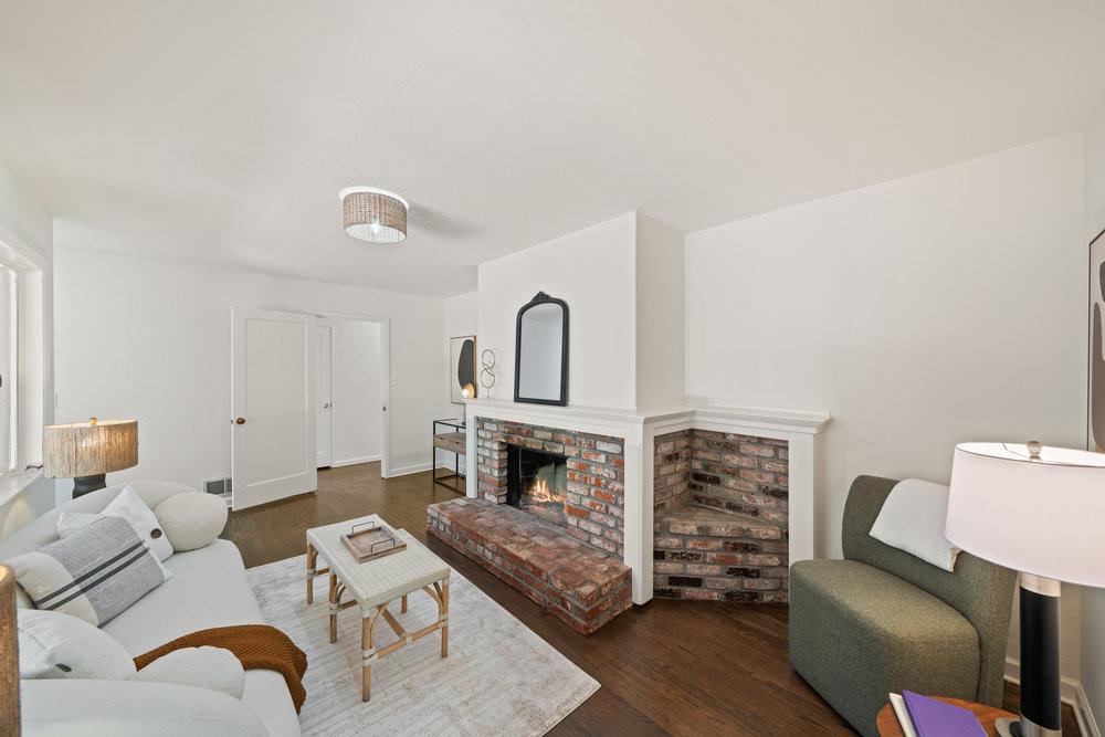 Detail Gallery Image 16 of 36 For 3024 Neal Ave, San Jose,  CA 95128 - 3 Beds | 2/1 Baths
