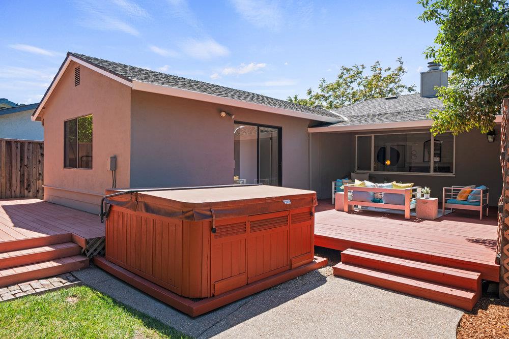 Detail Gallery Image 32 of 36 For 3024 Neal Ave, San Jose,  CA 95128 - 3 Beds | 2/1 Baths