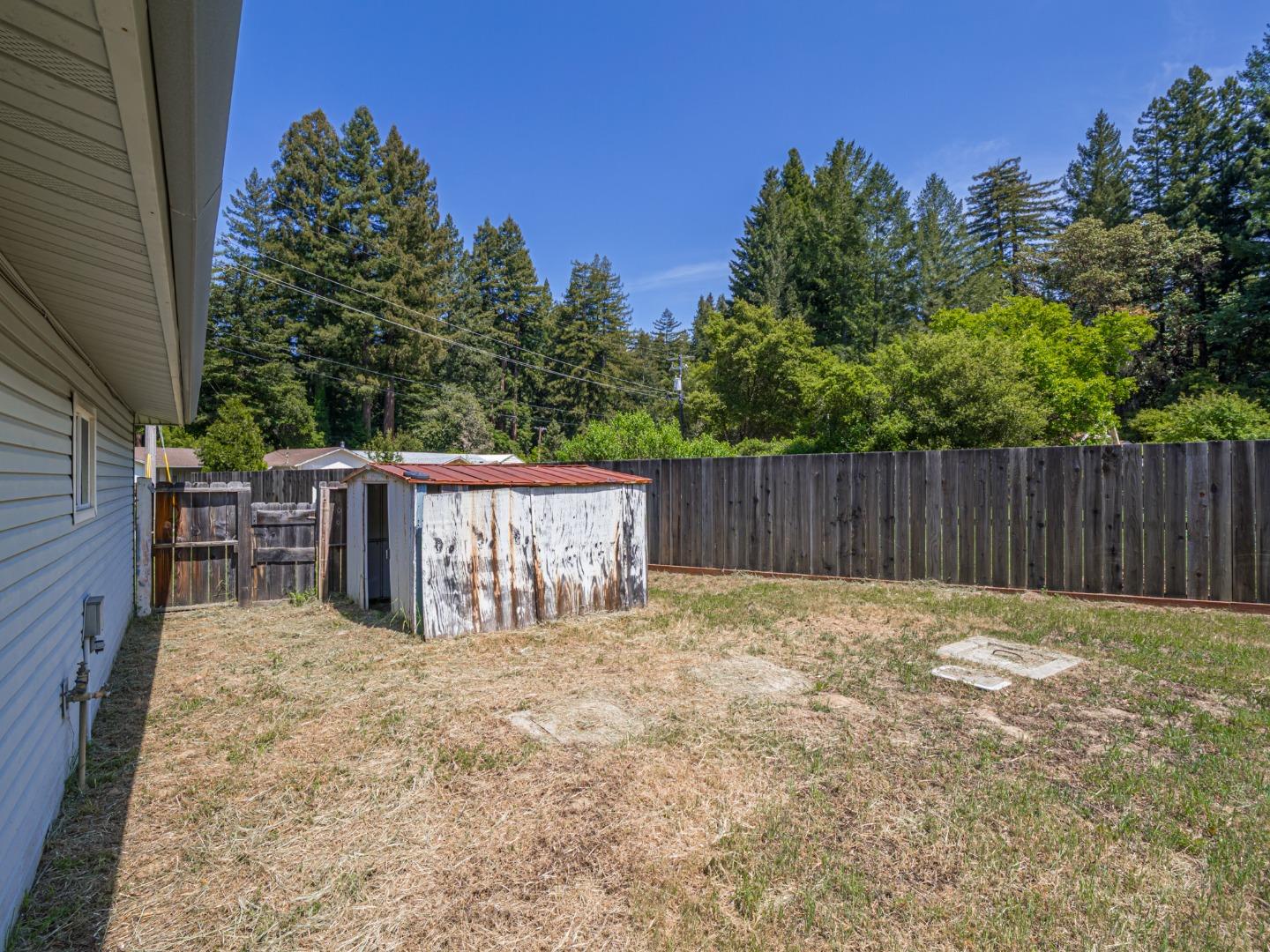 Detail Gallery Image 16 of 34 For 190 Moon Dr, Boulder Creek,  CA 95006 - 4 Beds | 2 Baths