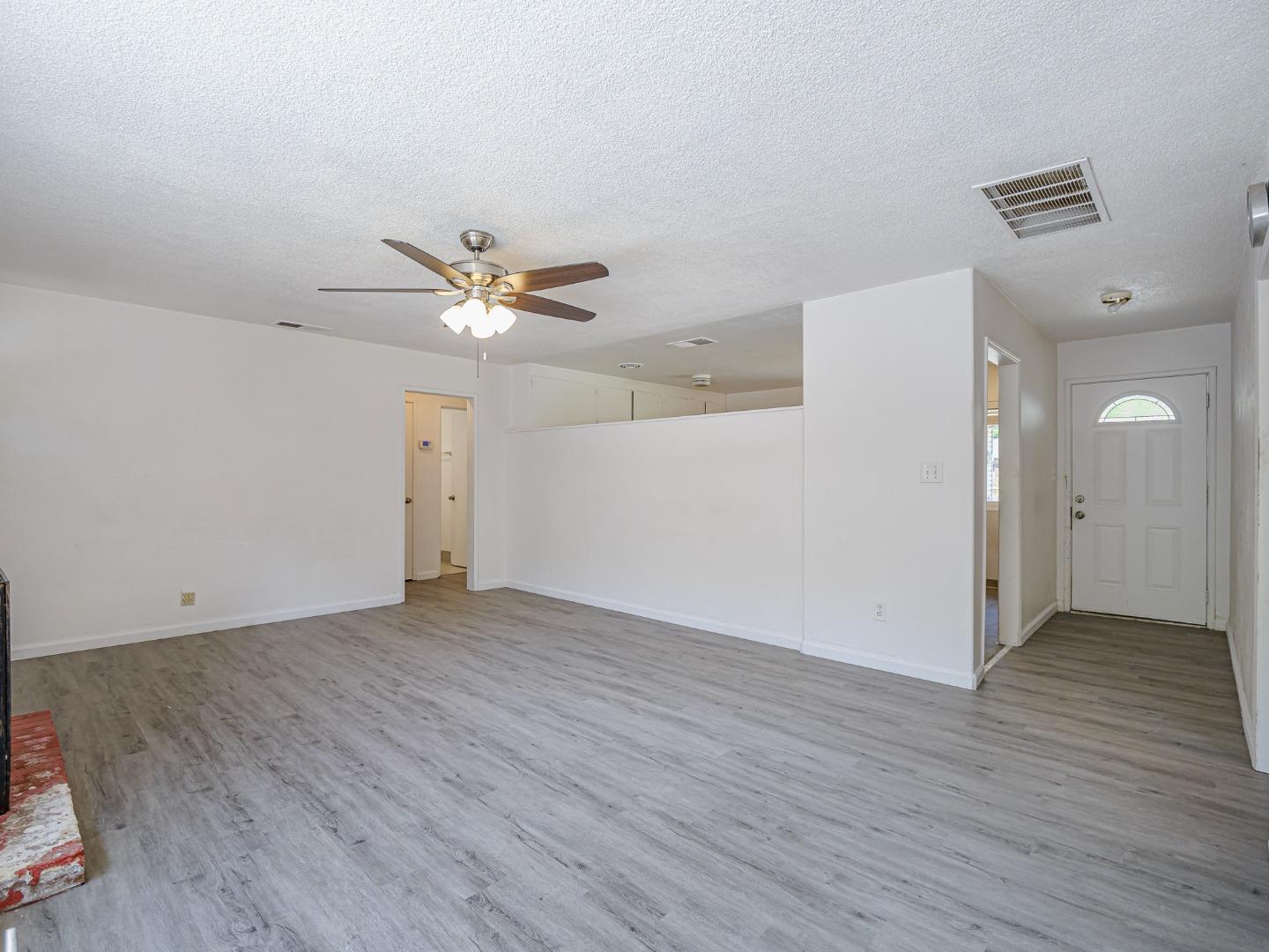 Detail Gallery Image 3 of 34 For 190 Moon Dr, Boulder Creek,  CA 95006 - 4 Beds | 2 Baths