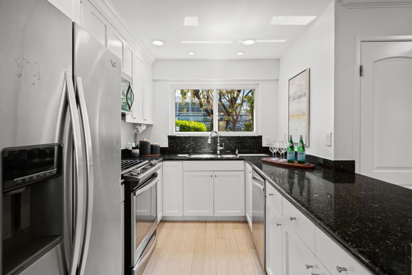 Detail Gallery Image 13 of 47 For 2359 Avenida De Guadalupe, Santa Clara,  CA 95054 - 4 Beds | 2/1 Baths