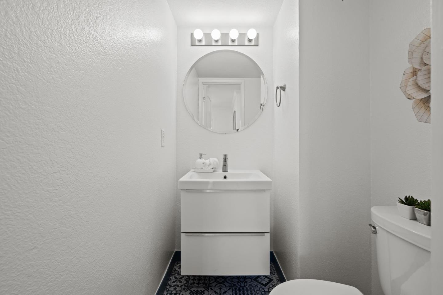 Detail Gallery Image 19 of 47 For 2359 Avenida De Guadalupe, Santa Clara,  CA 95054 - 4 Beds | 2/1 Baths