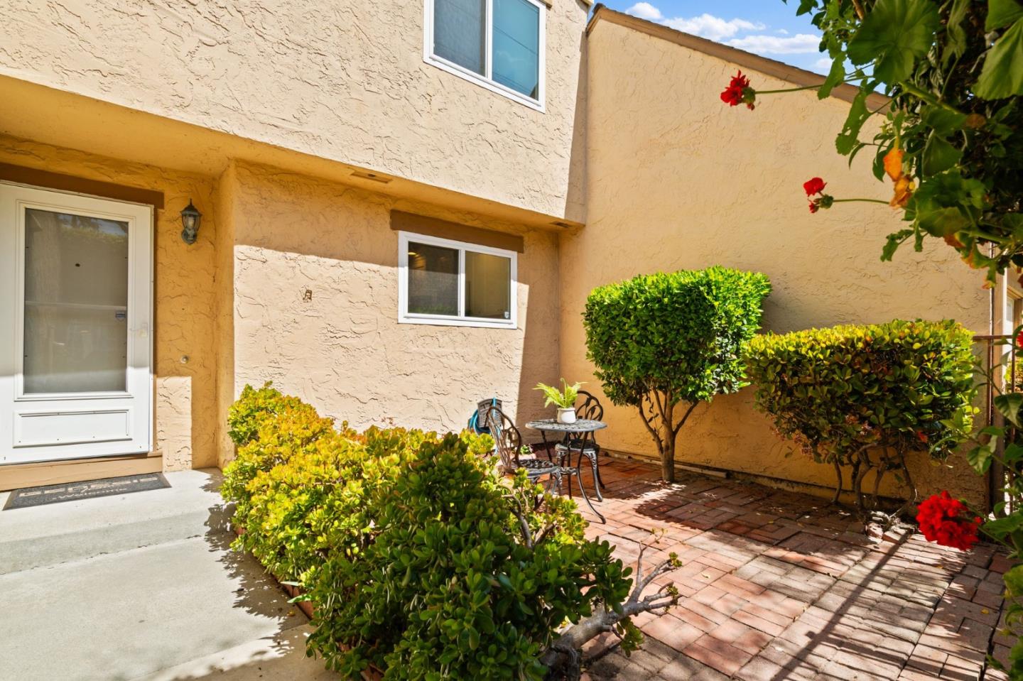 Detail Gallery Image 4 of 47 For 2359 Avenida De Guadalupe, Santa Clara,  CA 95054 - 4 Beds | 2/1 Baths