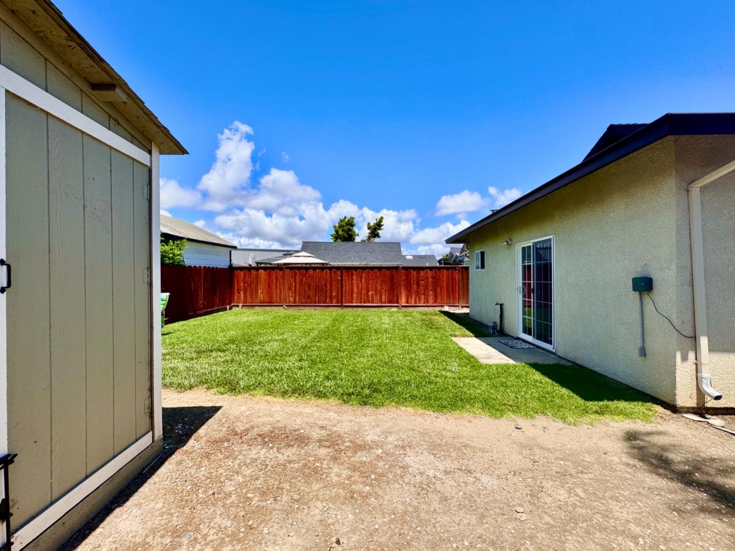 Detail Gallery Image 17 of 19 For 140 Sally St, Hollister,  CA 95023 - 3 Beds | 2 Baths