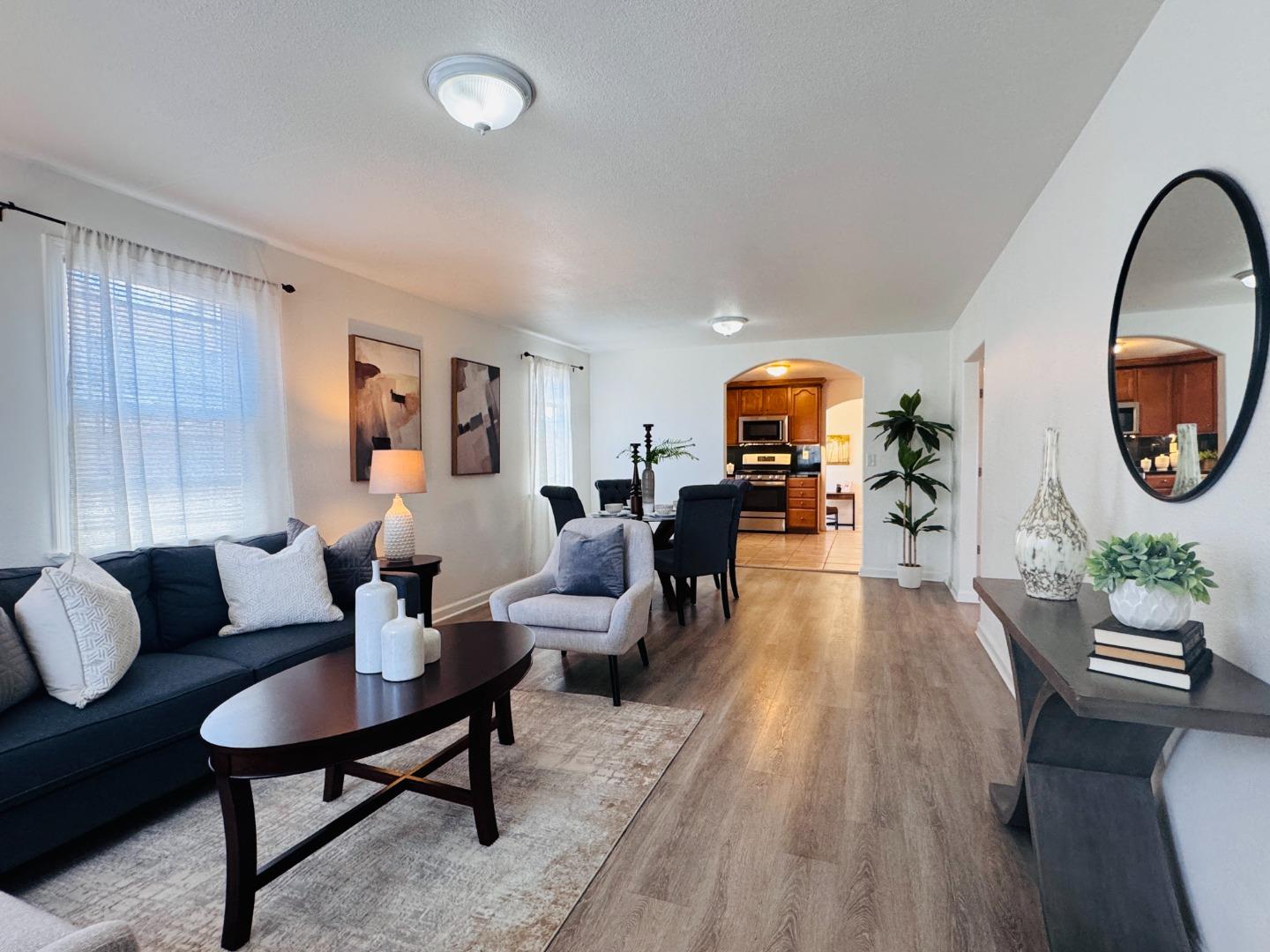 Detail Gallery Image 2 of 19 For 140 Sally St, Hollister,  CA 95023 - 3 Beds | 2 Baths