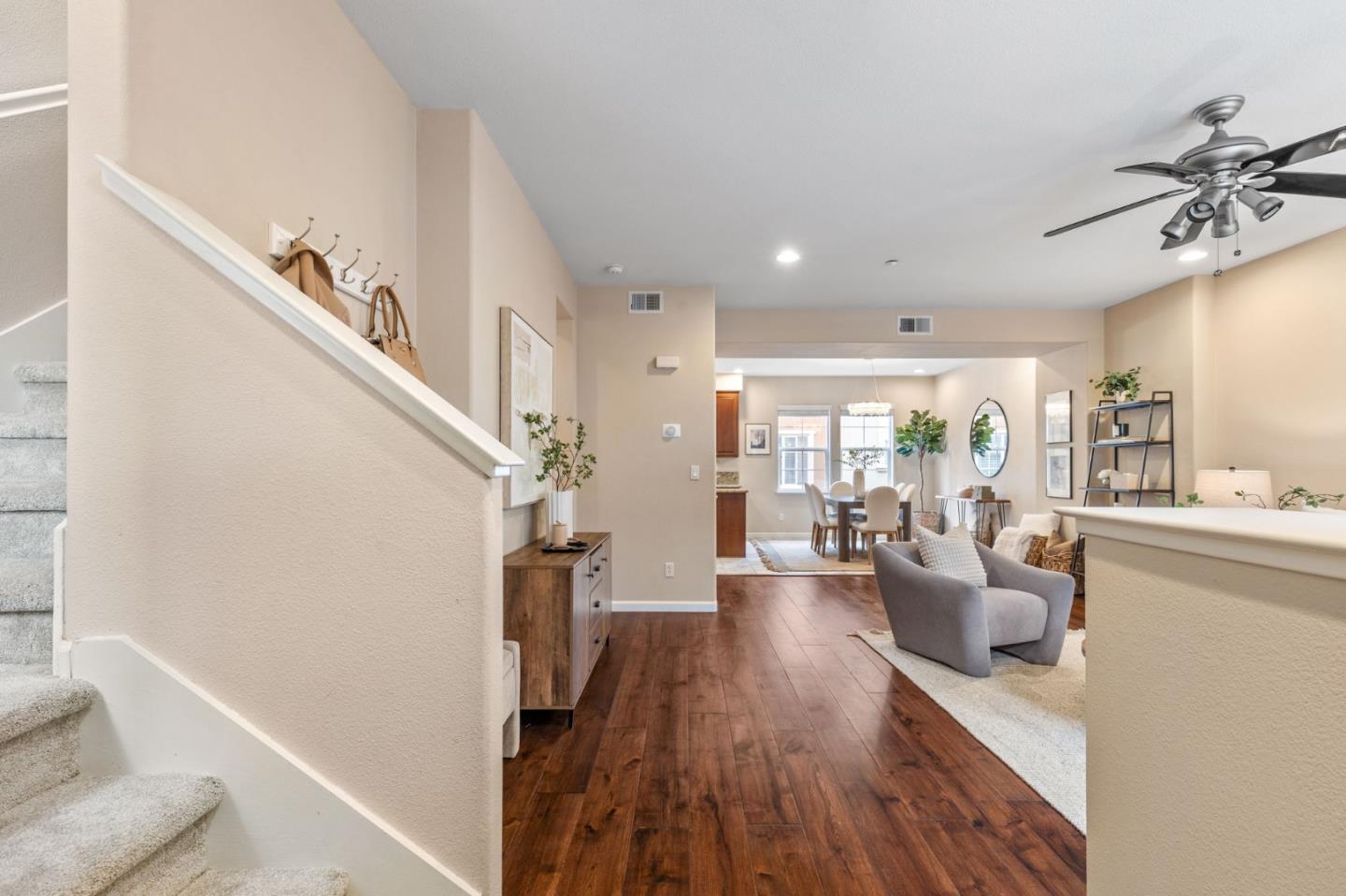 Detail Gallery Image 4 of 21 For 414 Adeline Ave, San Jose,  CA 95136 - 3 Beds | 2/1 Baths
